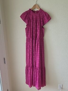 Donna Morgan Fuchsia Lace Tiered Maxi Dress with Smocked Yoke Sz 8 Flowy